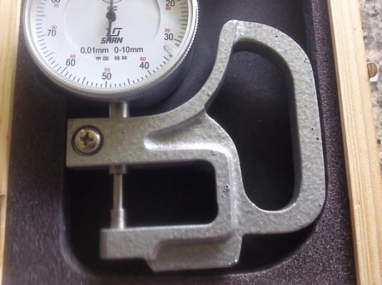 เครื่องวัดความหนาสิ่งของ วัดได้หนา 10 มม.ความละเอียด 0.01มม.วัดได้เร็วแม่นย่ำ