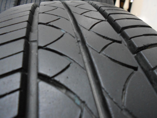 ล้อแม็ก Nissan march ขอบ 15 พร้อมยางปี 11 ล้อแม็ก Nissan march ขอบ 15 พร้อมยางปี 11