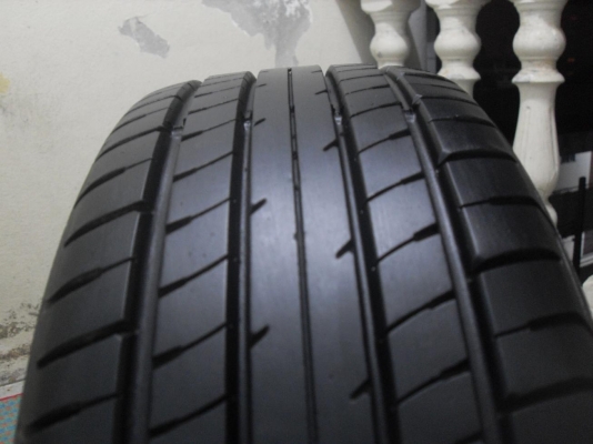 ล้อแม็ก Mazda 2 ขอบ 15 พร้อมยางปี 10 ล้อแม็ก Mazda 2 ขอบ 15 พร้อมยางปี 10