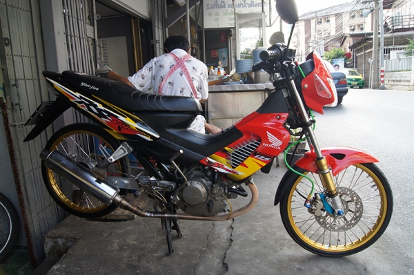 ขาย SONIC ตัวแรกสภาพดี ทะเบียนโอน