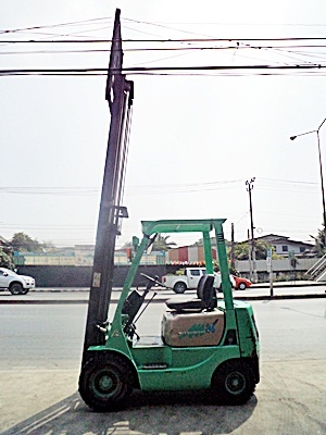 ขายรถยกมิตซูบิชิ 1.5 ตัน (รุ่นใหม่) เครื่องเบนซิน  กระบอกคู่   เสาสูง 3.5 เมตร ยางตันใหม่ 4 ล้อ พวงมาลัยเพาเว่อร์  สีเดิมจากนอก นำเข้าจากญี่ปุ่น ใช้งานได้ทันที