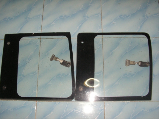 กระจกเเค็ปKB 1คู่ 500บาท