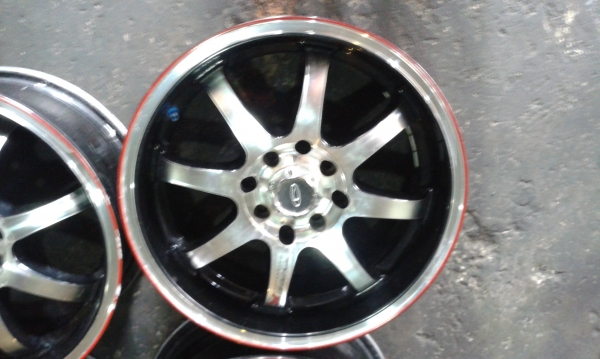 ขายแม็กขอบ 15 ก้านยก 4 รู 100/114 ขายแม็กขอบ 15 ก้านยก 4 รู 100/114