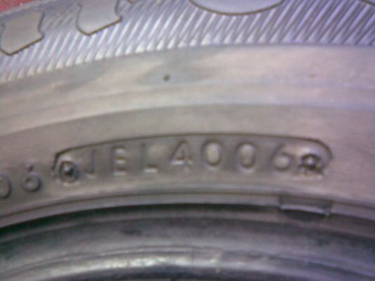 ยาง ขอบ14 ขนาด 185 65 14 ราคา 400 บาท