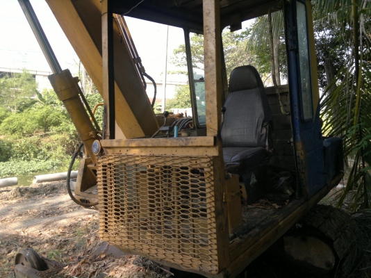 ขายรถแบคโฮ KOMATSU PC-60-5 รถใช้งานได้