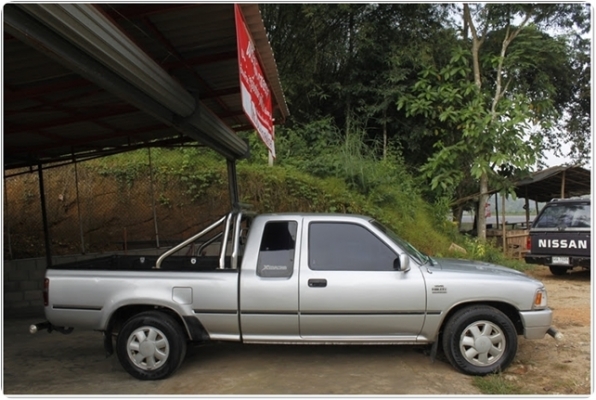 TOYOTA HILUX MIGHTY-X EXTRA CAB ปี 1995