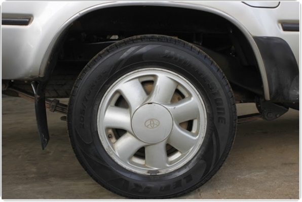 TOYOTA HILUX MIGHTY-X EXTRA CAB ปี 1995