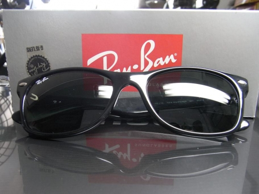 ขายแว่นตากันแดด Ray ban new wayfarer RB 2132 สีดำ ของแท้