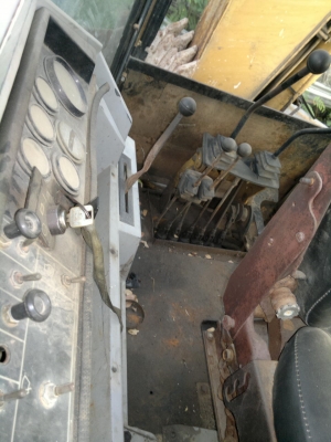 ขายรถตักหน้า ขุดหลัง 2 เพลา 4X4 CAT 428-B เล่มทะเบียน สภาพสวย