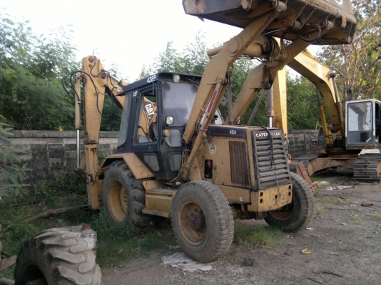 ขายรถตักหน้า ขุดหลัง 2 เพลา 4X4 CAT 428-B เล่มทะเบียน สภาพสวย