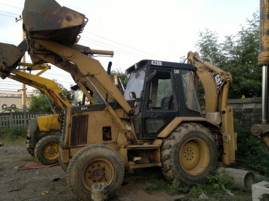ขายรถตักหน้า ขุดหลัง 2 เพลา 4X4 CAT 428-B เล่มทะเบียน สภาพสวย