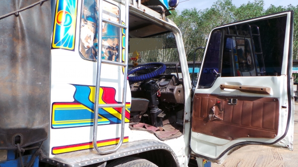 HINO  FL187   ราคาขาย   680,000  บาทค่ะ