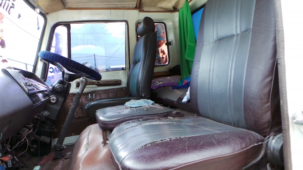 HINO  FL187   ราคาขาย   680,000  บาทค่ะ