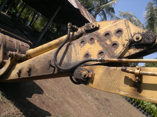 ขายรถแบคโฮ KOMATSU PC-120-2 เอกสารเล่มทะเบียน รถสวยประมาณ 80\% lสนใจโทร