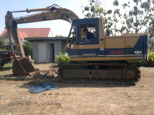 ขายรถแบคโฮ KOMATSU PC-120-2 เอกสารเล่มทะเบียน รถสวยประมาณ 80\% lสนใจโทร