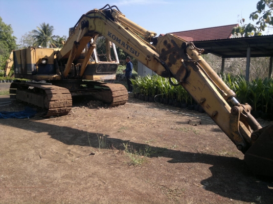 ขายรถแบคโฮ KOMATSU PC-120-2 เอกสารเล่มทะเบียน รถสวยประมาณ 80\% lสนใจโทร