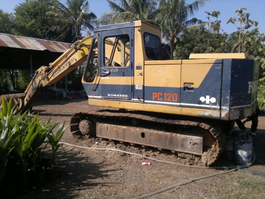 ขายรถแบคโฮ KOMATSU PC-120-2 เอกสารเล่มทะเบียน รถสวยประมาณ 80\% lสนใจโทร