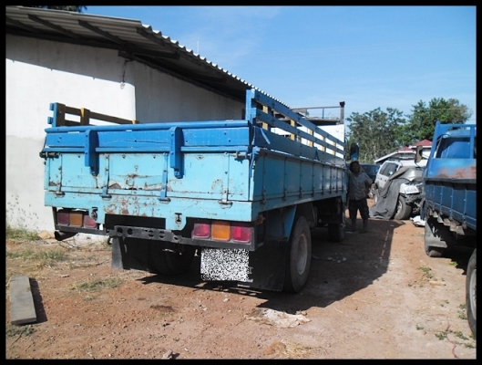 6 ล้อ 100 แรง สภาพสวยๆ น่าใช้