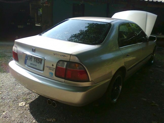 honda accord ไฟท้าย 2 ก้อน ปี 97 เกียร์ออโต้ เครื่อง vtec ติดแก๊ส ngv ค่ะ