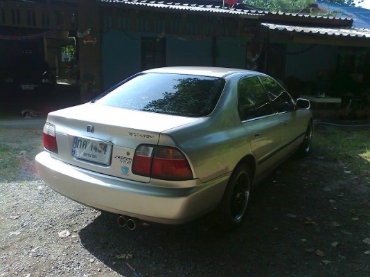 honda accord ไฟท้าย 2 ก้อน ปี 97 เกียร์ออโต้ เครื่อง vtec ติดแก๊ส ngv ค่ะ