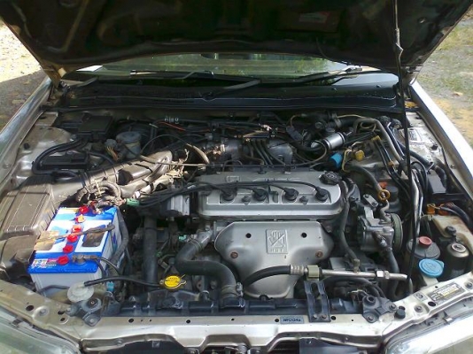 honda accord ไฟท้าย 2 ก้อน ปี 97 เกียร์ออโต้ เครื่อง vtec ติดแก๊ส ngv ค่ะ