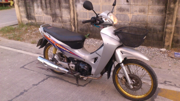 ขาย WAVE 125S ปี46 ไมค์ดิจิตอล เครื่องเดิมแน่นๆ ระบบไฟใช้ได้ทุกอย่าง ชุดสีโอเคเป็นรอยบ้างตามการใช้งาน พรบ+ภาษีไม่ขาด เอกสารครบพร้อมโอน สนใจโทร 0875533323 เดี่ยวโมบาย