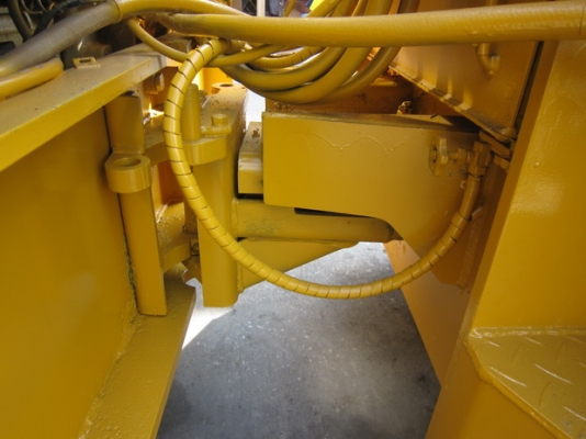 ขาย รถบด KOMATSU 4 ตัน รุ่น JV40  มือสองญี่ปุ่น