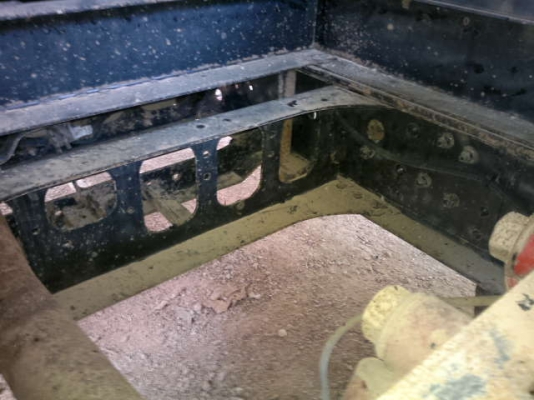 รถฮีโน่ 6 ล้อดั๊ม 150 แรงม้า ปี 51 สนใจติดต่อ 081 - 6079515 รถฮีโน่ 6 ล้อดั๊ม 150 แรงม้า ปี 51 สนใจติดต่อ 081 - 6079515