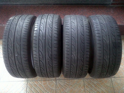 goodyear ls2000 ขนาด 205-40-17 ปี09 ดอกยังหนา ใช้ได้อีก ชุดละ 3900