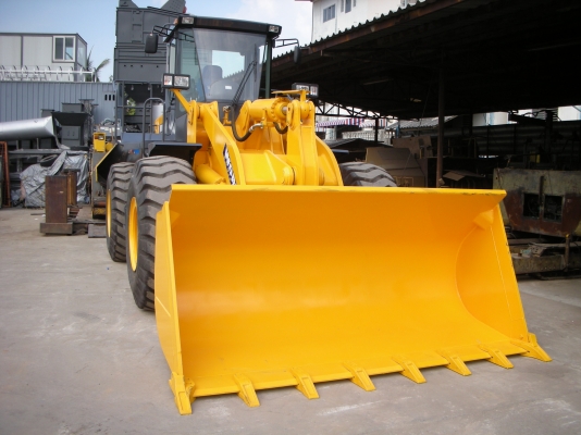 รถตักล้อยางขนาด3คิว