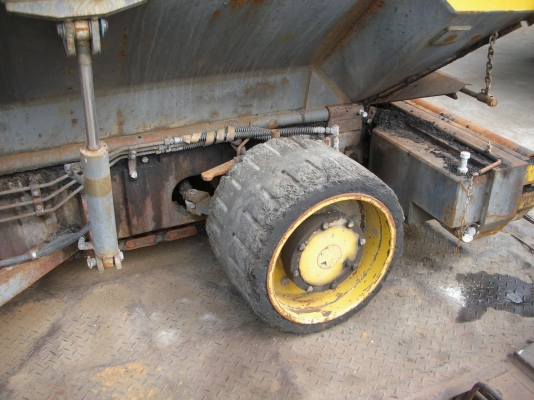 รถปูยางซูมิโตโม่HA60W-3