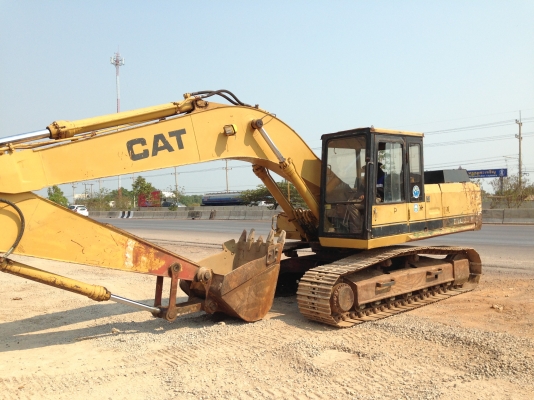 ขายรถแบ็คโฮ CAT E200B นำเข้าจากญี่ปุ่น มี VDO ครับ สภาพสวย คอนโทรลสั้น ติดต่อ 089-8368497/081-2990958