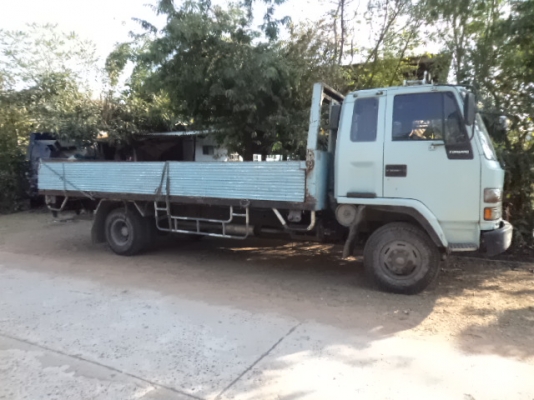 ขายรถอีซูซุ6ล้อร็อก175แรงม้า เบรกทิฟฟี เพาเวอร์ สภาพดีพร้อมใช้งาน