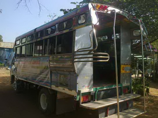 ขายรถ 6 ล้อ กระบะคาร์โก้ รถ 2 แถว ISUZU 110 สภาพสวย ใช้งานอยู่