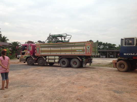 รถไถจอหฺนเดียร์5310k2เพลา. 70แรงม้าปี53 มีดันหน้า ผานหลัง Tel.080-1405528