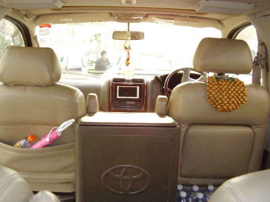 ขายรถตู้ตรวจการ โตโยต้า แกรนเวียร์ (TOYOTA Granvia)