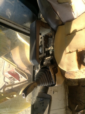 ขายรถแบคโฮ KOMATSU PC-200-5 ตูดแดง ครอนโทรนสั้น พร้อมใช้ ไฟฟ้า โซ้ 85\% ราคาย้อมๆตามสภาพ สนใจริบจองเลย