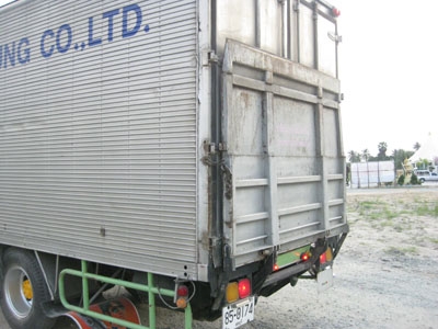 ขาย 6 ล้อ Mitsu ไอ้หลง ตู้แ้ห้งท้ายฝาไฮโดลิค Tel. 088-4501277 โทรได้ตลอด 24 ชม.