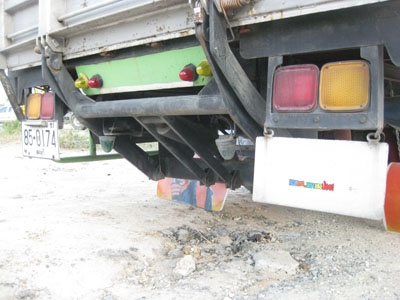 ขาย 6 ล้อ Mitsu ไอ้หลง ตู้แ้ห้งท้ายฝาไฮโดลิค Tel. 088-4501277 โทรได้ตลอด 24 ชม.