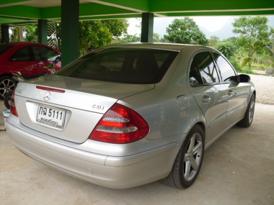 BENZ E220 CDI CLASSIC(ดีเซล)ปี2004 มีม่านหลัง BENZ E220 CDI CLASSIC(ดีเซล)ปี2004 มีม่านหลัง