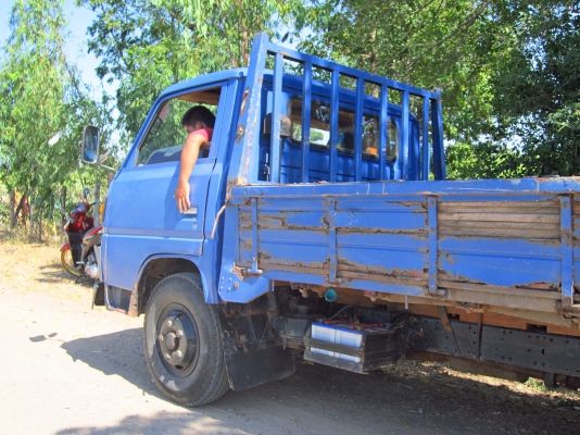 ขาย 6ล้อมิซู. CANTER. 100 แรง สภาพเดิมๆ พร้อมใช้ ขายไป จังหวัด สุรินทร์ แล้วครับ ต้อนรับปีใหม่ ขาย 6ล้อมิซู. CANTER. 100 แรง สภาพเดิมๆ พร้อมใช้ ขายไป จังหวัด สุรินทร์ แล้วครับ ต้อนรับปีใหม่