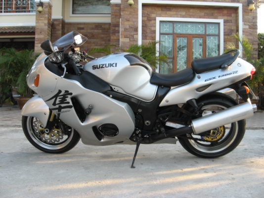 ขาย hayabusa 1300 ปี 99 limited พร้อมทะเบียน (รับแลก/เทิร์น) ขาย hayabusa 1300 ปี 99 limited พร้อมทะเบียน (รับแลก/เทิร์น)