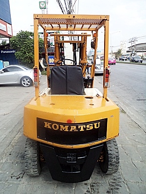 ขายรถยกโคมัสสึ 2 ตัน เครื่องเบนซิน กระบอกคู่ งาเทด้ำ ล้อหน้าคู่ เสาสูง 3 เมตร พวงมาลัยเพาเว่อร์ สีเดิมจากนอก นำเข้าจากญี่ปุ่น ใช้งานได้ทันที ขายรถยกโคมัสสึ 2 ตัน เครื่องเบนซิน กระบอกคู่ งาเทด้ำ ล้อหน้าคู่ เสาสูง 3 เมตร พวงมาลัยเพาเว่อร์ สีเดิมจากนอก นำเข้าจากญี่ปุ่น ใช้งานได้ทันที