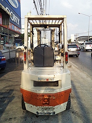 ขายรถยกนิสสัน 1.8 ตัน เครื่องดีเซล กระบอกคู่ ยางตันใหม่ เสาสูง 3 เมตร พวงมาลัยเพาเว่อร์ สีเดิมจากนอก นำเข้าจากญี่ปุ่น ใช้งานได้ทันที ขายรถยกนิสสัน 1.8 ตัน เครื่องดีเซล กระบอกคู่ ยางตันใหม่ เสาสูง 3 เมตร พวงมาลัยเพาเว่อร์ สีเดิมจากนอก นำเข้าจากญี่ปุ่น ใช้งานได้ทันที