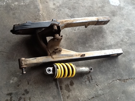 อาร์มหลัง +โช๊คสภาพดี ราคาพร้อมส่งครับ