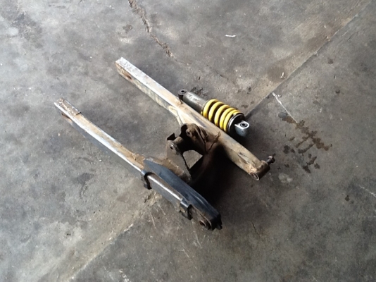 อาร์มหลัง +โช๊คสภาพดี ราคาพร้อมส่งครับ