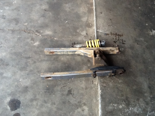 อาร์มหลัง +โช๊คสภาพดี ราคาพร้อมส่งครับ