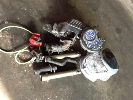 อะไหล่โซนิคหลายอย่างครับ