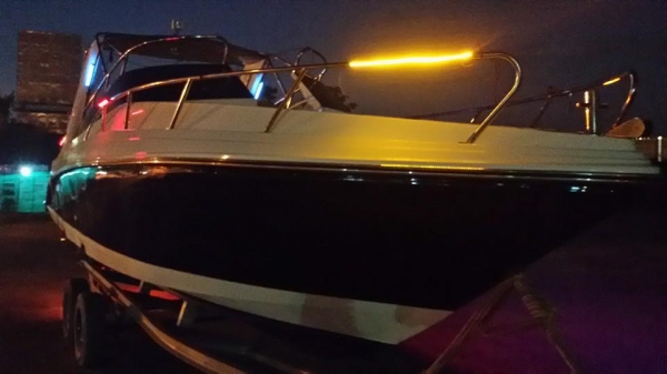 เรือไฟเบอร์กลาส