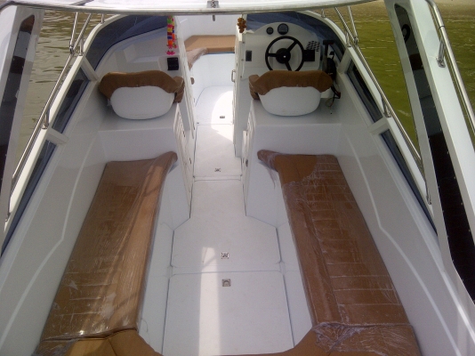 เรือไฟเบอร์กลาส